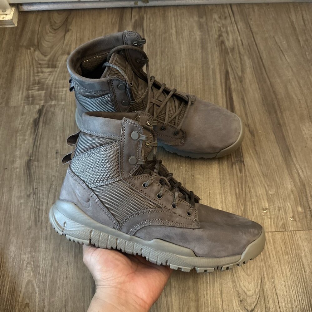 NEW Nike SFB 6" NSW Leather Dark Mushroom Gray Boots 862507-201 Men Size 7.5 /W9